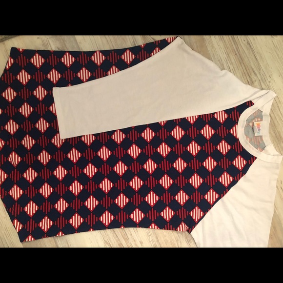 Lularoe Randy Tee - Picture 1 of 2